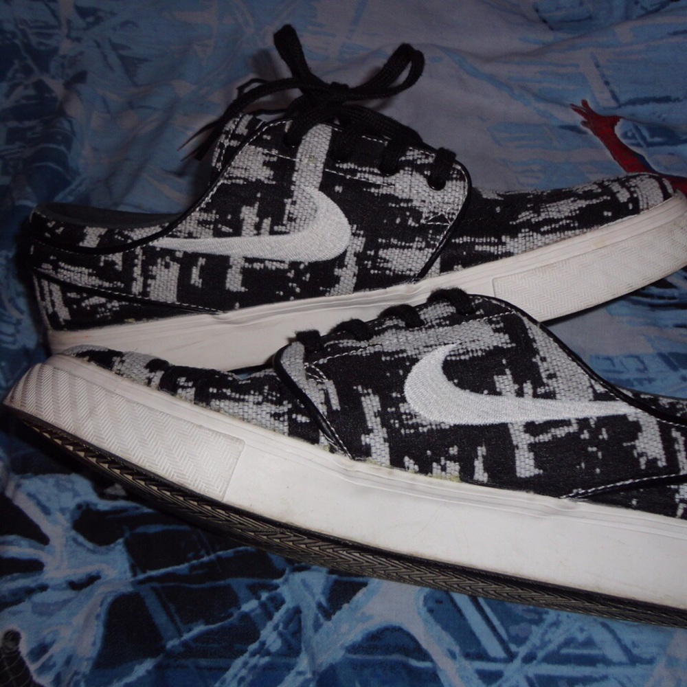 Nike Stefan Janoski black ivory SB (678421-001)